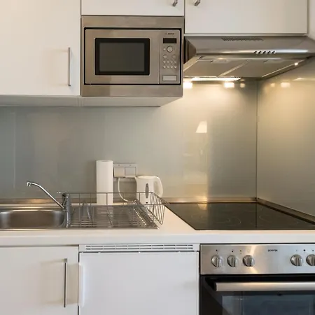 351 City Apartments, Close To The Exhibition Center-2